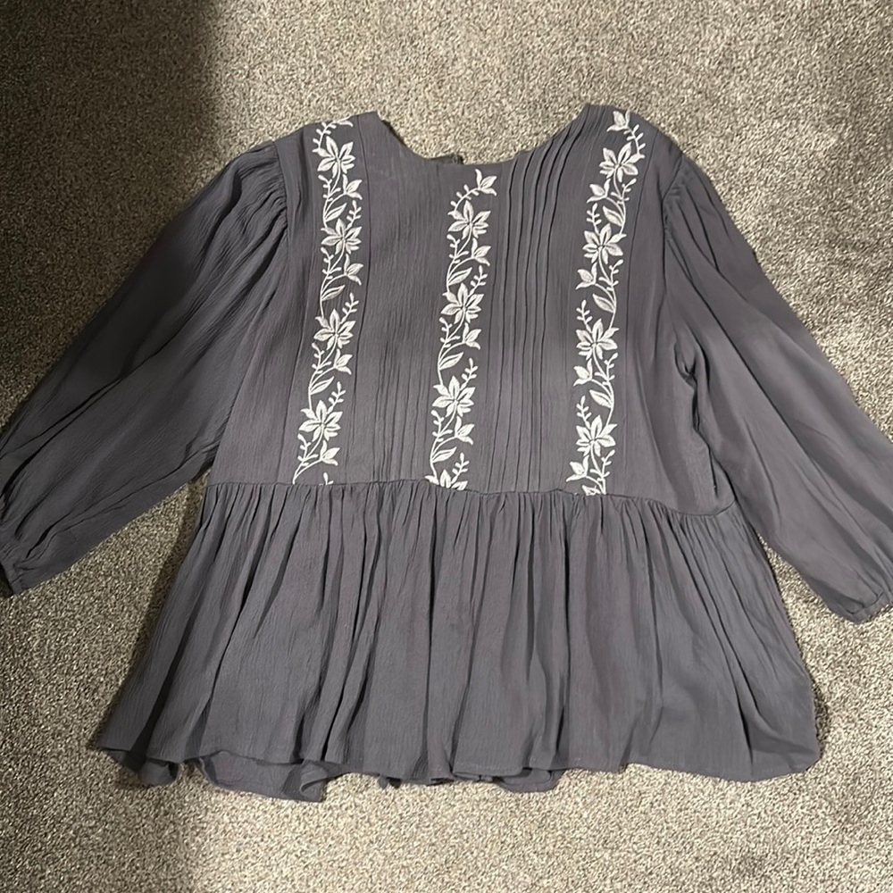 Bohme 3 quarter sleeve top.